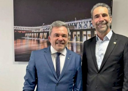 Vander anuncia R$ 5 milhões para construção de centros de cultura indígena em dez cidades de MS; Caarapó é uma delas