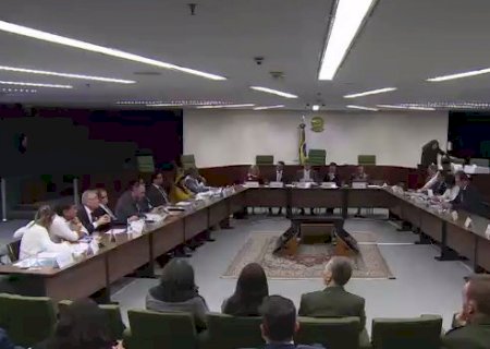 Ind&iacute;genas se retiram da mesa de negocia&ccedil;&atilde;o em segunda reuni&atilde;o do STF