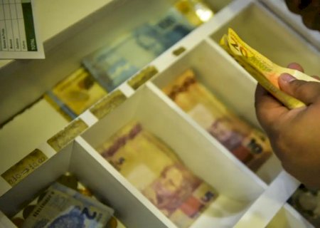 Brasileiros ainda não sacaram R$ 8,56 bi de valores a receber