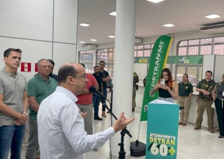 Aposentado estreia e comemora atendimento especial no ‘Guichê 60+’ do Detran/MS: ‘ideia sensacional’