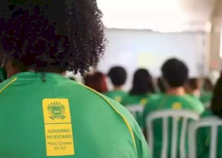 Trabalhadores da educa&ccedil;&atilde;o ter&atilde;o reajuste de 15% no sal&aacute;rio em 2025