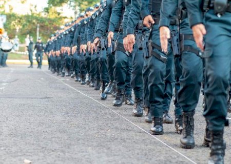 Riedel inclui 11 mil militares em novo sistema de progress&atilde;o salarial