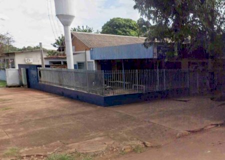 Médica é condenada a devolver R$ 90 mil em salário por não cumprir expediente em posto de saúde em MS