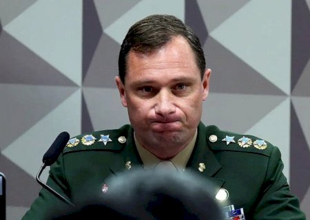 Bolsonaro deu ordem para inserir dados falsos de vacina em sistema