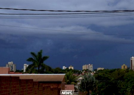 Grande Dourados em alerta: Inmet emite aviso de tempestade e chuvas intensas para a cidade