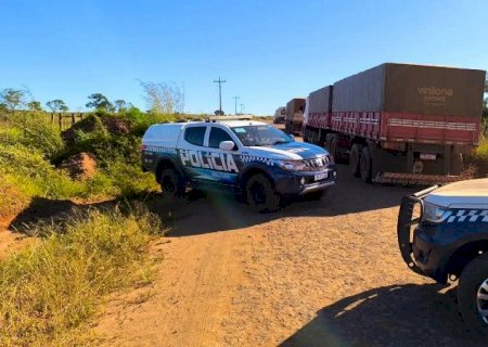 Três são presos por roubo de soja e 100 toneladas são recuperadas em MS