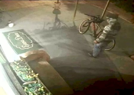 Polícia Civil prende acusado de furtar bicicleta na área central de Caarapó>