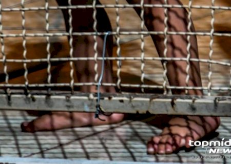 'Pelado' é espancado por moradores da Capital suspeito de estuprar menino de 7 anos