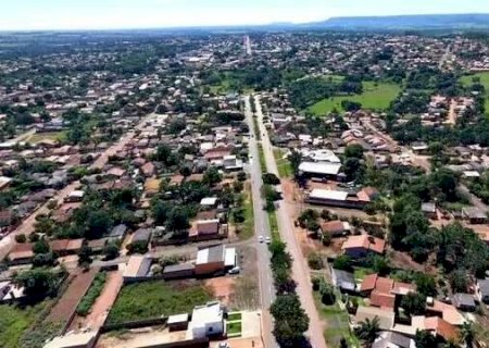 Menino de 2 anos dispara arma acidentalmente e mata a mãe, diz polícia>