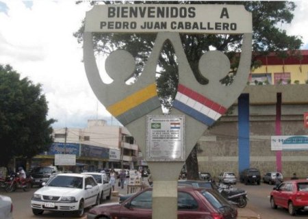 Douradenses denunciam extorsão de R$ 5 mil por policiais paraguaios em Pedro Juan