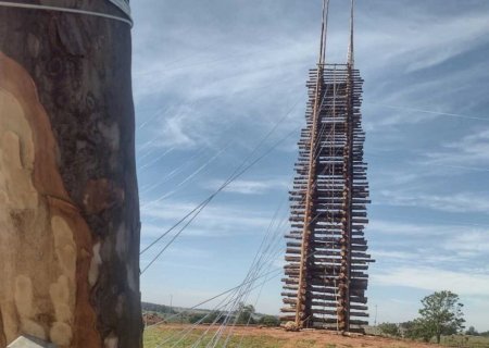 Fogueira gigante começa tomar forma, município prepara seu maior evento de 27 a 29 de junho em Jateí