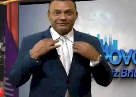 Apresentador de TV morre após ser atacado com furadeira