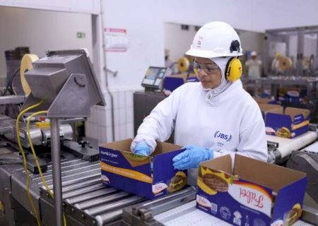 Convênio entre Governo Federal e JBS contratará beneficiários do Bolsa Família; Caarapó será beneficiada