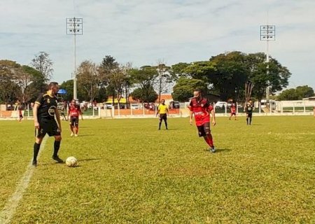 Estádio Carecão recebe semifinais do Campeonato de Futebol Master de Caarapó neste domingo