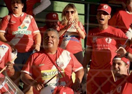 Na segunda divisão, Comercial volta a jogar em casa 300 dias depois