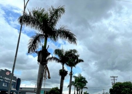 Tempo segue instável em MS, com chuva rápida e queda de temperatura em Caarapó