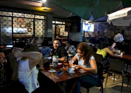 Medo do metanol leva boêmios a trocar destilado por cerveja