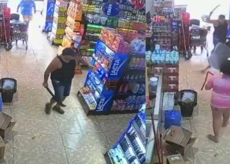 Homens lutam com facão e um sai com fratura exposta em mercado na Nasser