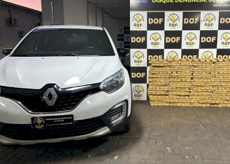 DOF apreende mais de 700 kg de maconha em carro roubado em área rural de Laguna
