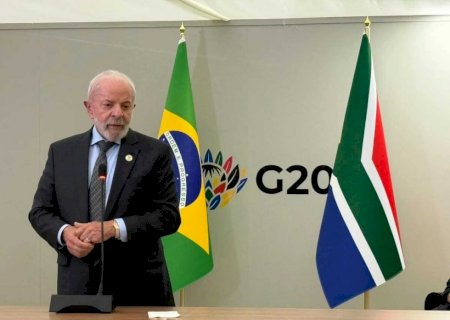 Lula comenta prisão de Bolsonaro: 'Todo mundo sabe o que ele fez'>