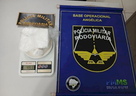 Passageiro é preso com cocaína em van que seguia para Ivinhema