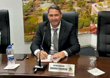 Sandro Pacheco propõe e Câmara destina recursos para pagamento do 13º no Hospital São Mateus