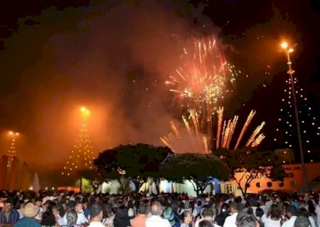Caarapó realiza Réveillon na Praça Central com shows e sorteios nesta quarta-feira