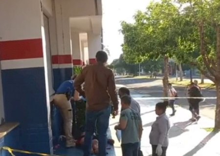 Homem é encontrado morto com facadas no Centro de Dourados