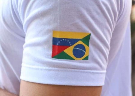 Venezuelanos mant&ecirc;m apreens&atilde;o e organizam ato ap&oacute;s ataque dos EUA