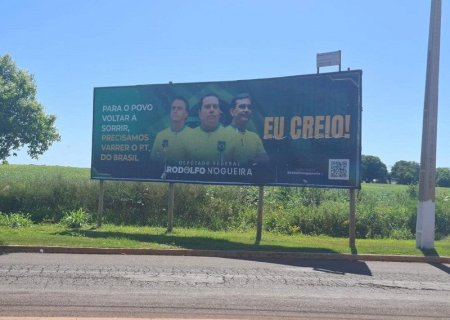 Após decisão em Dourados, Justiça Eleitoral manda retirar outdoor de Rodolfo Nogueira em Itaporã