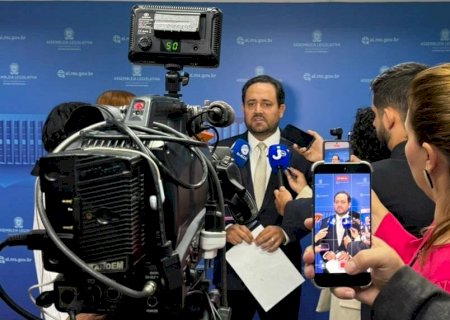 Em super bloco, Marcio Fernandes lidera metade dos deputados da ALEMS