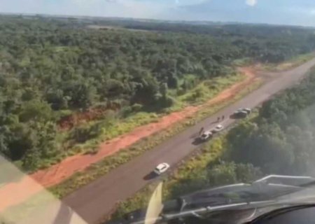 Com apoio de helicóptero, PM mata um e prende três em área de mata