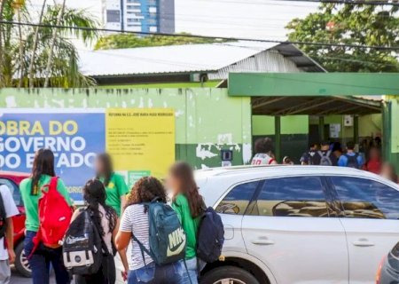 Polícia apreende câmera instalada em banheiro feminino de escola em MS
