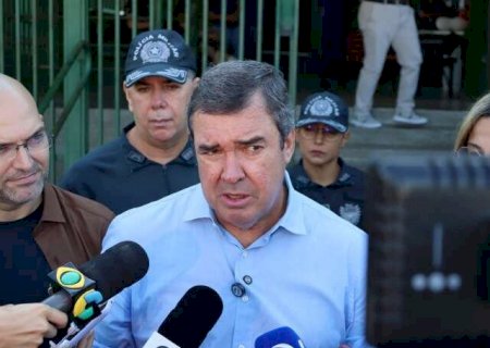 Riedel sinaliza apoio a Fl&aacute;vio Bolsonaro e refor&ccedil;a palanque da direita em MS