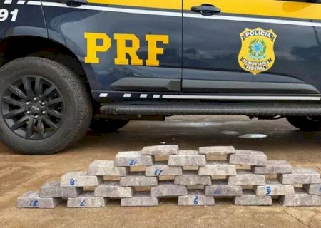 PRF intercepta 160 kg de minério de prata em caminhão boliviano na BR-262