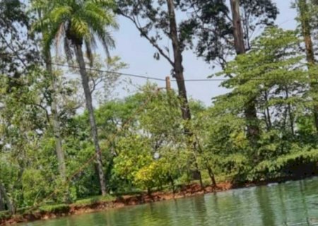 Tirolesa que causou duas mortes, um morador de Caarapó, tinha fios antigos e desencapados, diz polícia