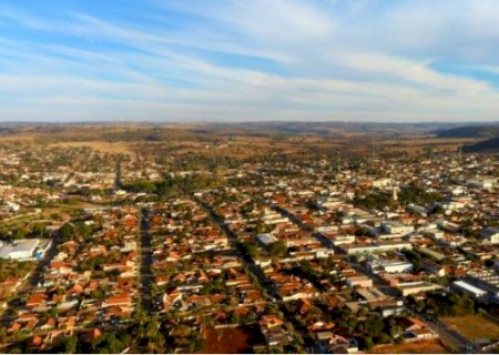 Vendedor morre ap&oacute;s ser imobilizado com &ldquo;mata-le&atilde;o&rdquo; durante briga