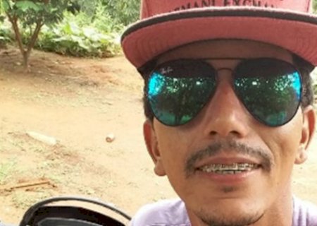 Jovem &eacute; executado a tiros por homens encapuzados