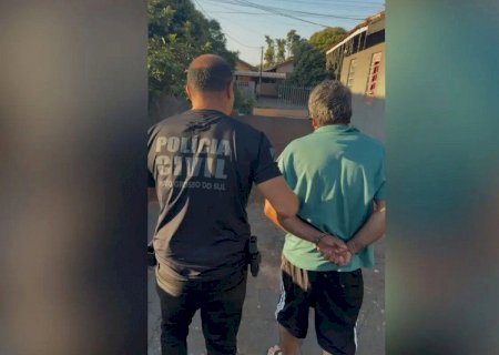 Sorveteiro pede água, vê jovem sozinha com bebê no colo e comete estupro