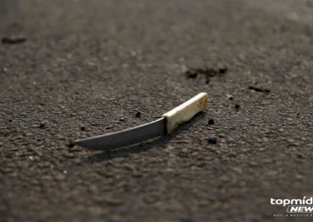 Por vingança, homem ataca e esfaqueia pai deficiente físico em Campo Grande