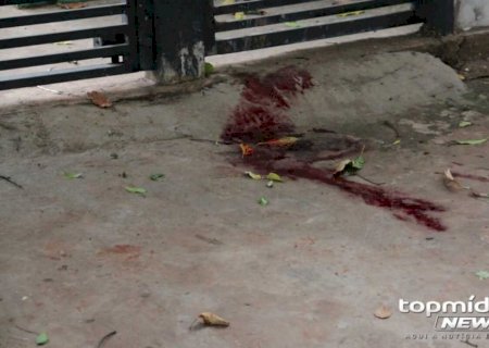 Mulher fica com ciúmes e tenta matar marido a facadas no Jardim Anache