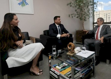 Após filiação, PL Nacional paga R$ 150 mil por mês para agência da esposa de Capitão Contar>