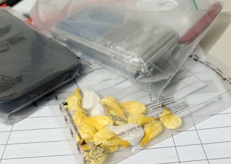 Homem com mandado em aberto é preso e acaba autuado por tráfico 