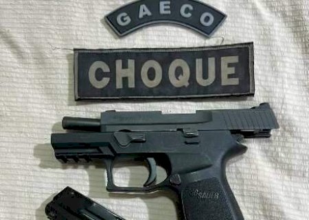 Homem que atirou em PMs tinha pistola dos EUA e R$ 13.700 em esp&eacute;cie