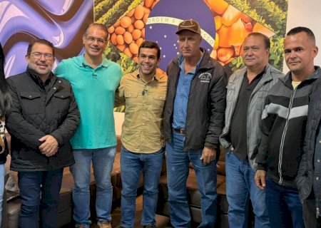Com presença de Beto Pereira, Republicanos empossa nova diretoria em Caarapó