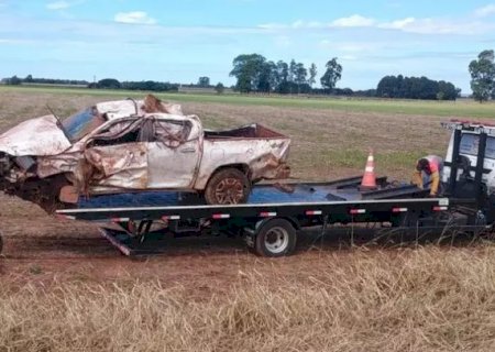 Capotagem na MS-162 mata motorista de Hilux e deixa passageiro ferido>
