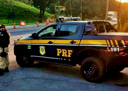 PRF prende traficantes que transportavam mais de 600 kg de drogas na BR-262>