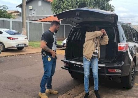 Pol&iacute;cia prende verdadeira autora de inc&ecirc;ndio que matou homem em banheiro
