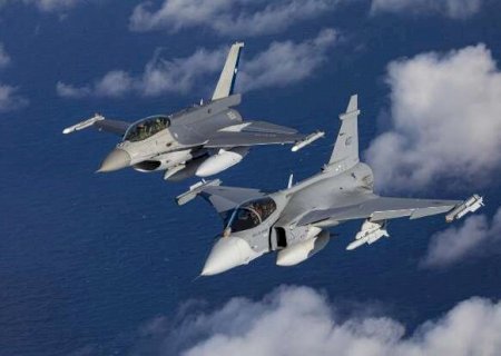 Ap&oacute;s mist&eacute;rio no c&eacute;u, FAB explica destino de comboio a&eacute;reo visto na Capital