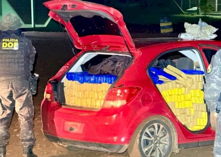DOF apreende carro com quase 700 quilos de drogas em Ponta Porã